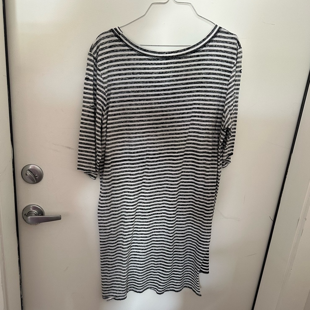 Free People Distressed Reverse Print Tunic Tee - Picture 4 of 4